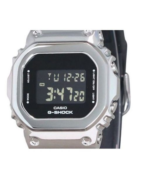 カシオ G-Shock デジタル メタルベゼル 樹脂ストラップ クォーツ GM-5600U-1 200M メンズ腕時計